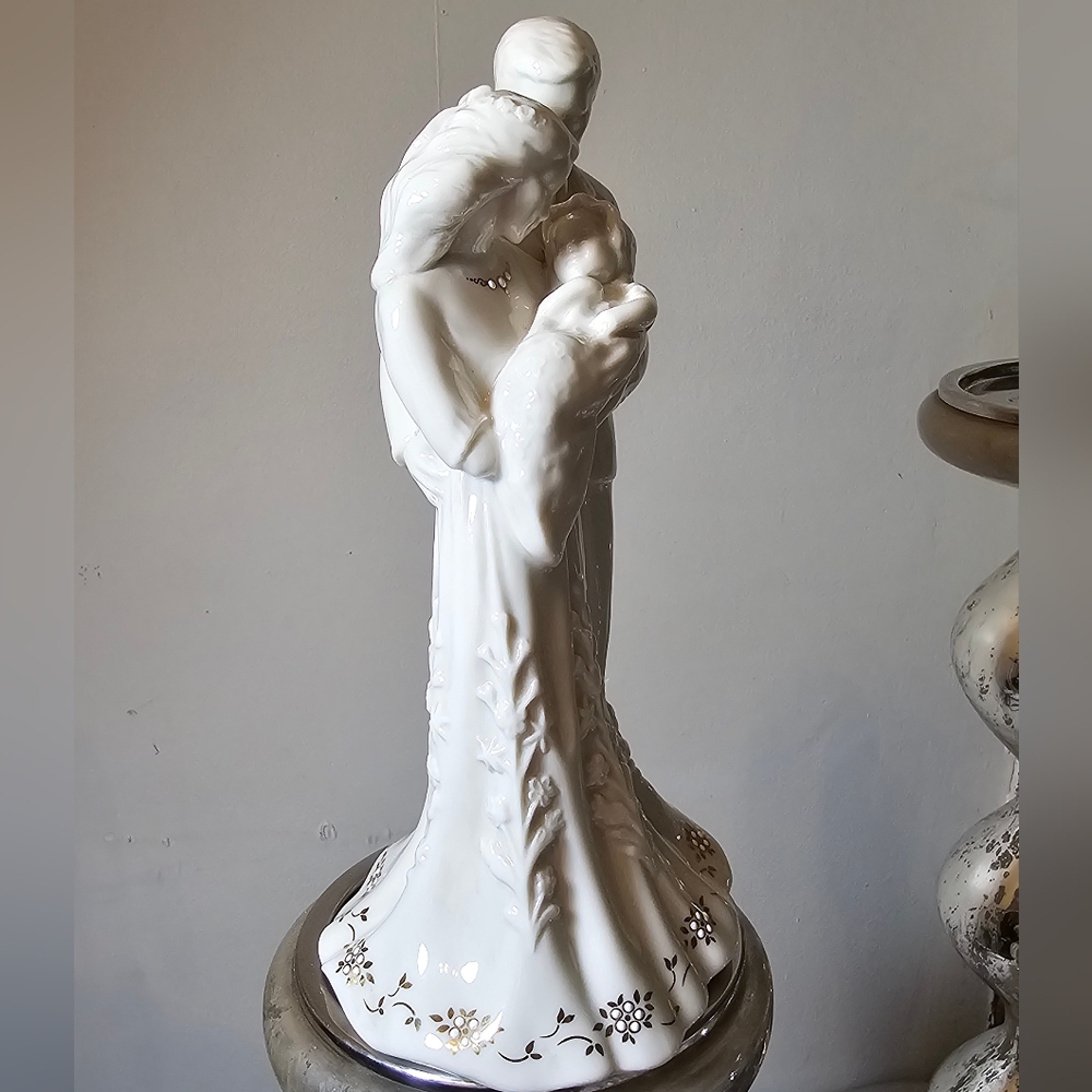 Lenox Vintage china jewels collection christening figurine Sheek - Picture 6 of 7